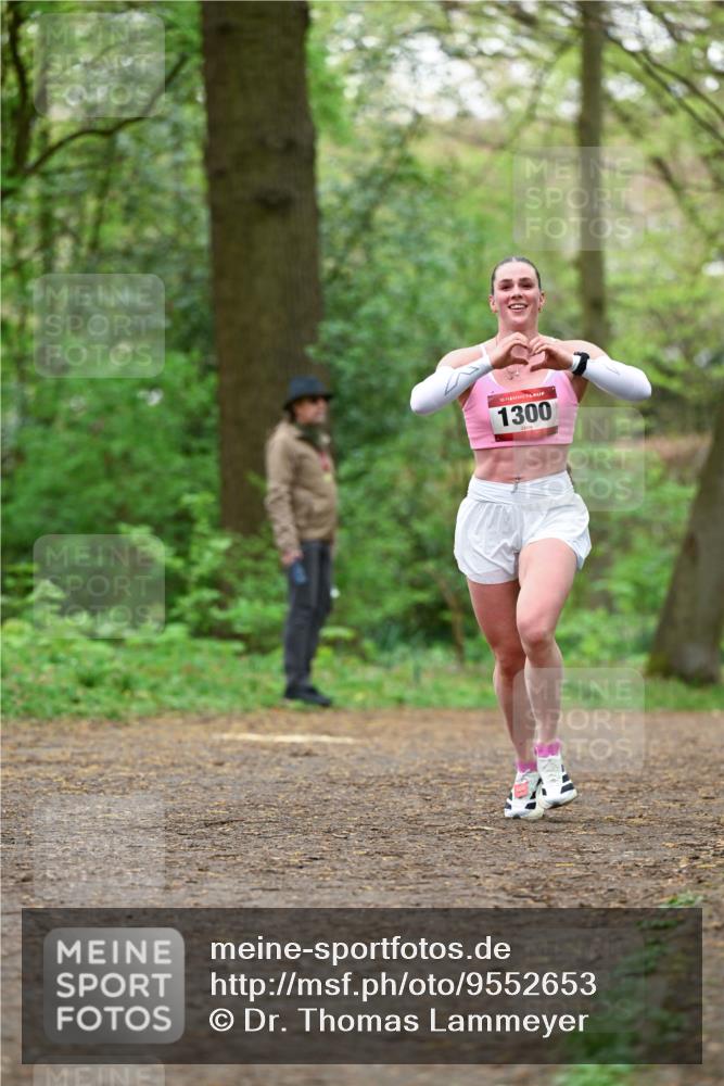 19.04.2026 - Hammer Lauf Dr. Thomas Lammeyer http://msf.ph/oto/9552653 19.04.2026 12:08:03 Laufen 1300 meine-sportfotos.de