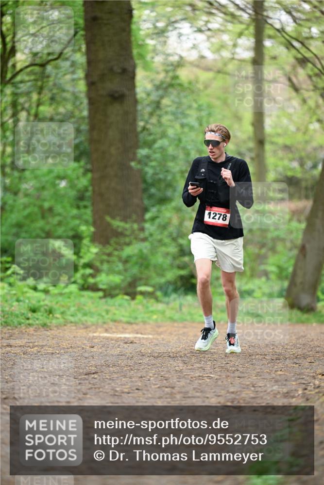 19.04.2026 - Hammer Lauf Dr. Thomas Lammeyer http://msf.ph/oto/9552753 19.04.2026 12:09:44 Laufen 1278 meine-sportfotos.de
