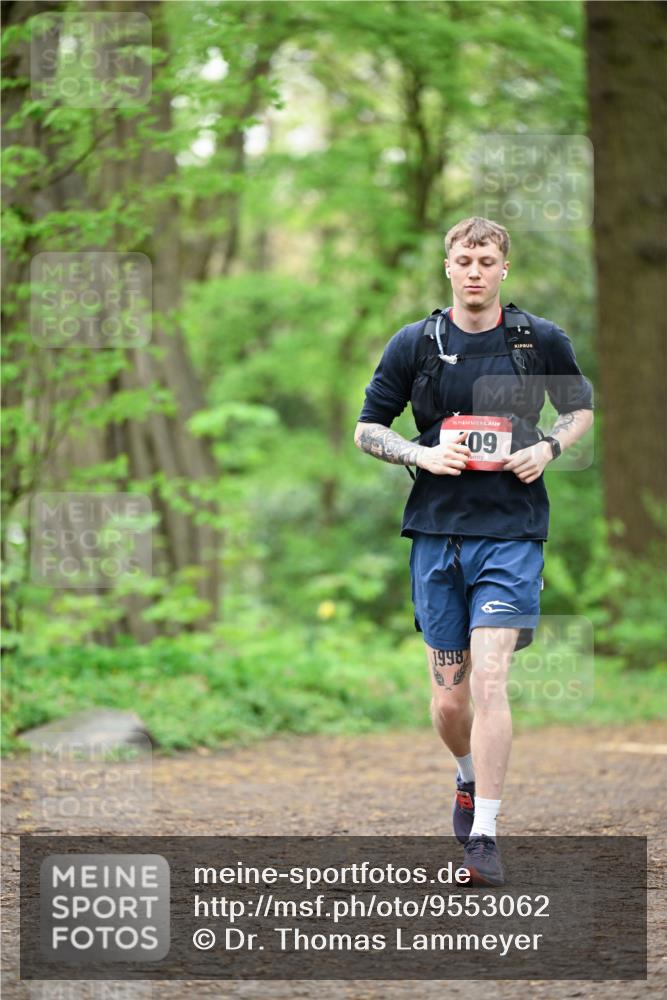 19.04.2026 - Hammer Lauf Dr. Thomas Lammeyer http://msf.ph/oto/9553062 19.04.2026 12:14:40 Laufen 209, 1998 meine-sportfotos.de