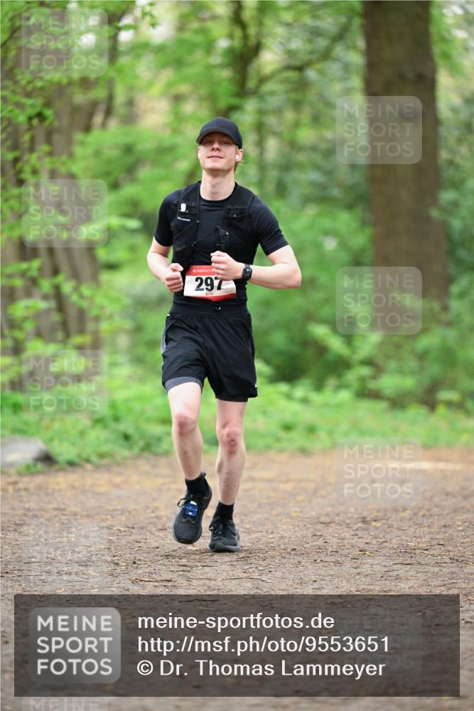 19.04.2026 - Hammer Lauf Dr. Thomas Lammeyer http://msf.ph/oto/9553651 19.04.2026 12:22:55 Laufen 297 meine-sportfotos.de