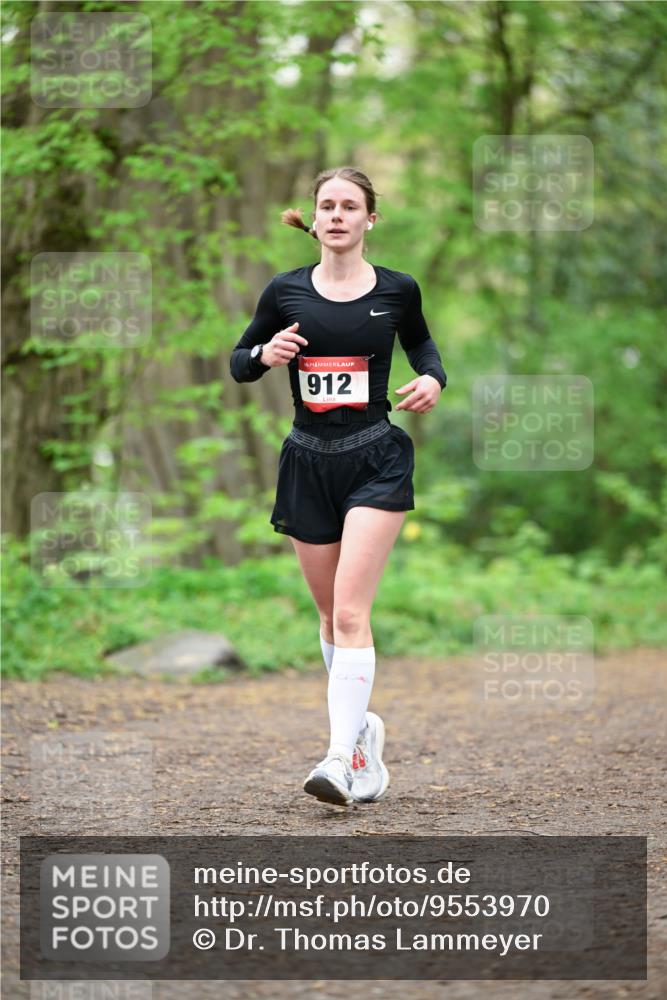 19.04.2026 - Hammer Lauf Dr. Thomas Lammeyer http://msf.ph/oto/9553970 19.04.2026 12:26:50 Laufen 912 meine-sportfotos.de