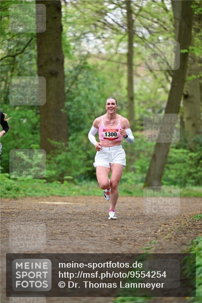 19.04.2026 - Hammer Lauf Dr. Thomas Lammeyer http://msf.ph/oto/9554254 19.04.2026 12:29:42 Laufen 1300 meine-sportfotos.de
