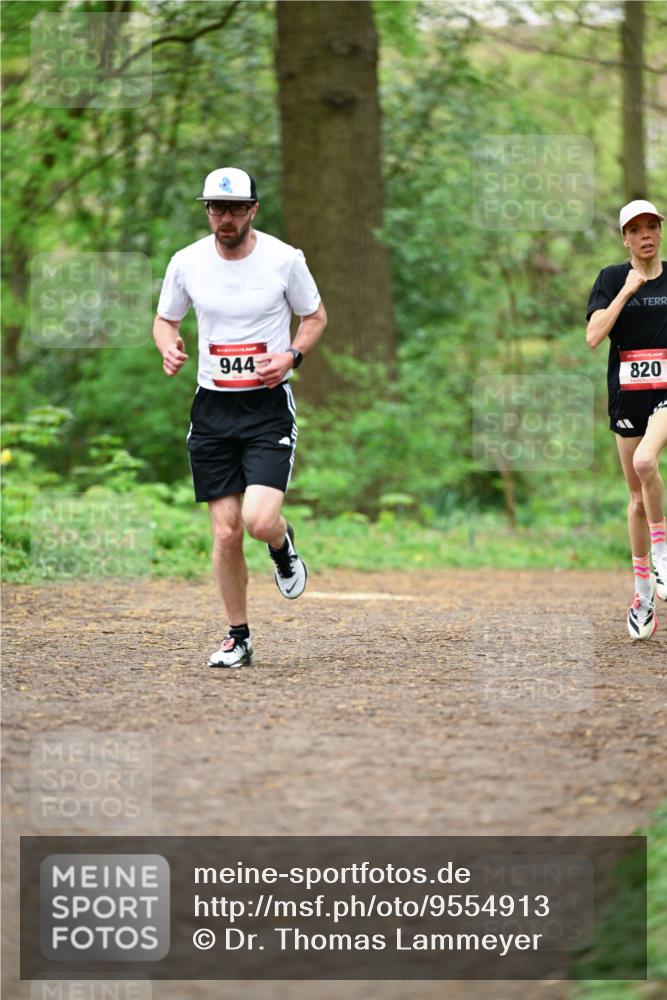 19.04.2026 - Hammer Lauf Dr. Thomas Lammeyer http://msf.ph/oto/9554913 19.04.2026 12:33:45 Laufen 944, 820 meine-sportfotos.de