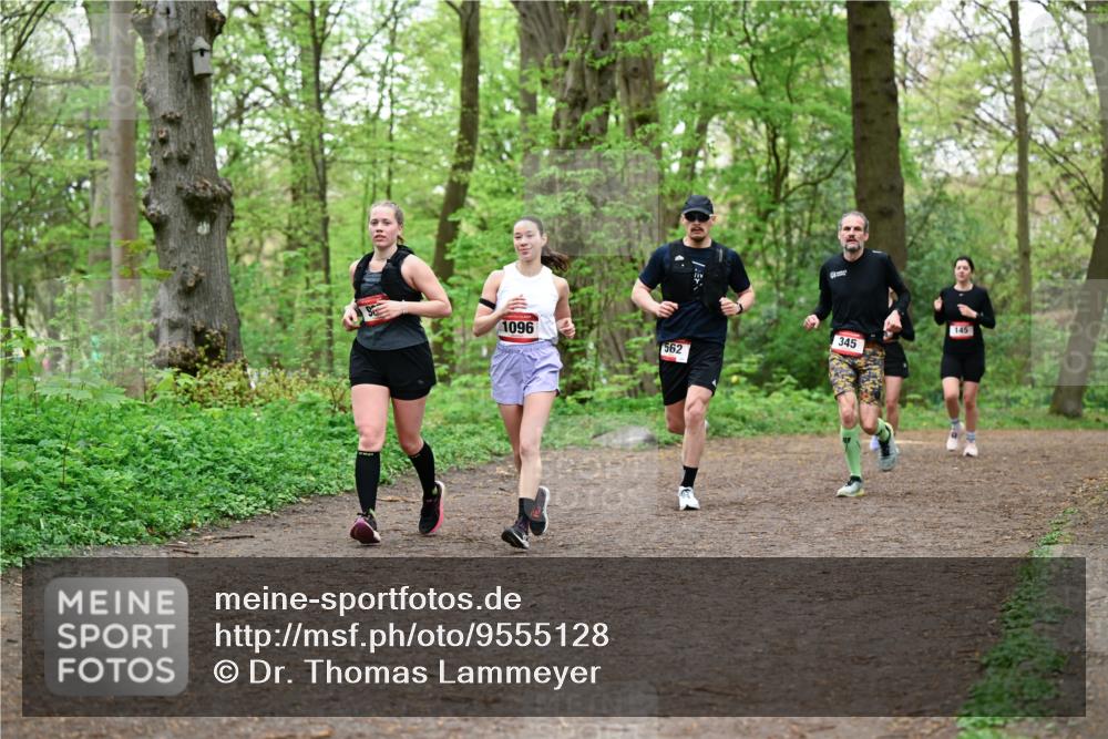 19.04.2026 - Hammer Lauf Dr. Thomas Lammeyer http://msf.ph/oto/9555128 19.04.2026 12:34:45 Laufen 1096, 562, 345, 145 meine-sportfotos.de