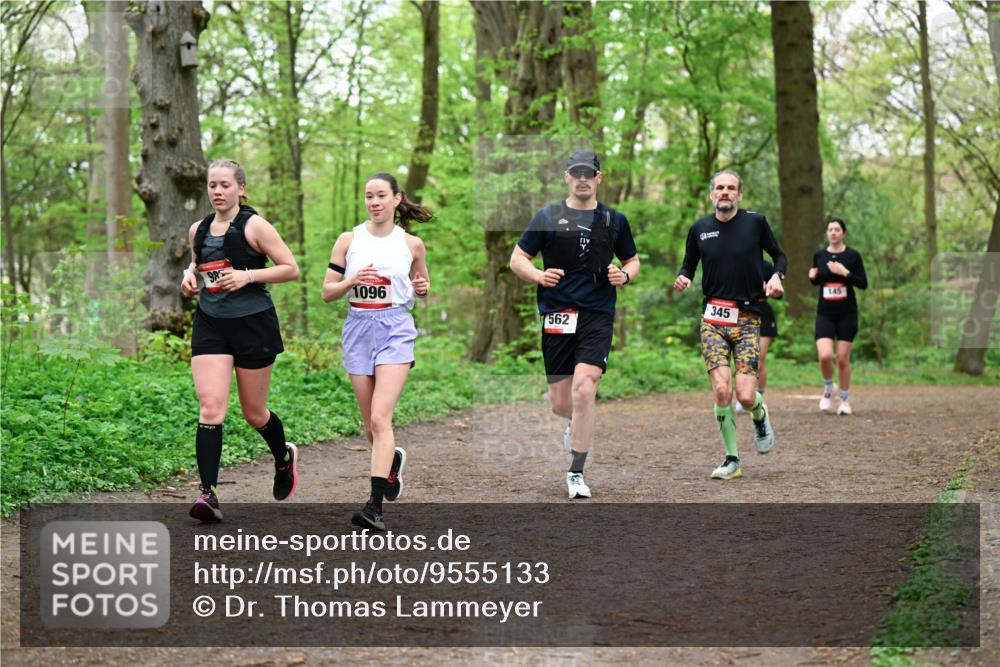 19.04.2026 - Hammer Lauf Dr. Thomas Lammeyer http://msf.ph/oto/9555133 19.04.2026 12:34:46 Laufen 1096, 562, 345, 145 meine-sportfotos.de