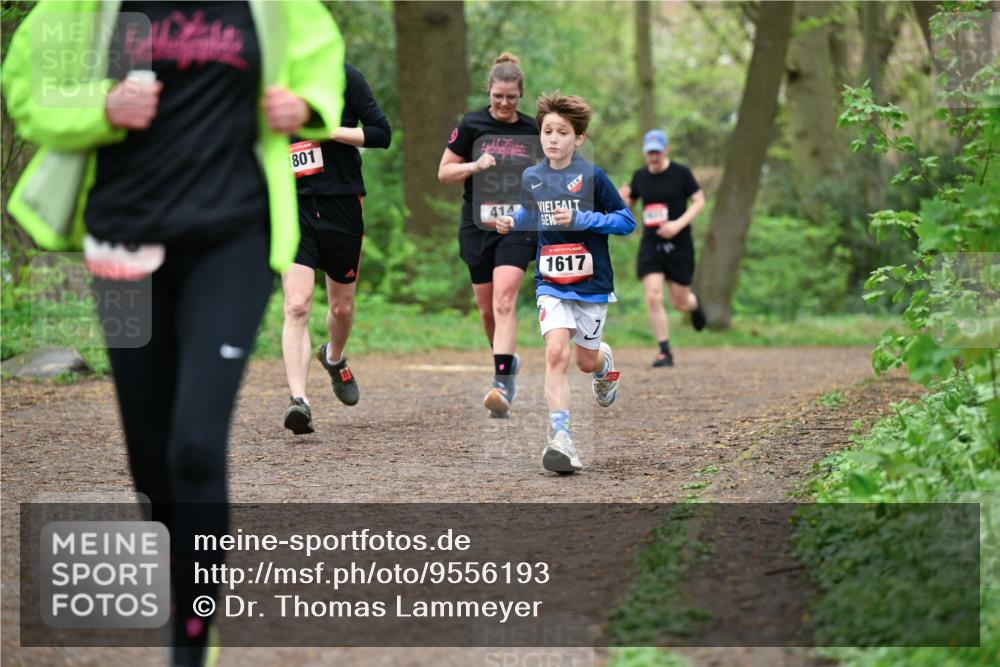 19.04.2026 - Hammer Lauf Dr. Thomas Lammeyer http://msf.ph/oto/9556193 19.04.2026 12:38:20 Laufen 801, 414, 1617 meine-sportfotos.de