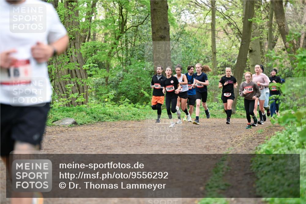 19.04.2026 - Hammer Lauf Dr. Thomas Lammeyer http://msf.ph/oto/9556292 19.04.2026 12:38:31 Laufen 102, 1925, 606, 1874, 418 meine-sportfotos.de