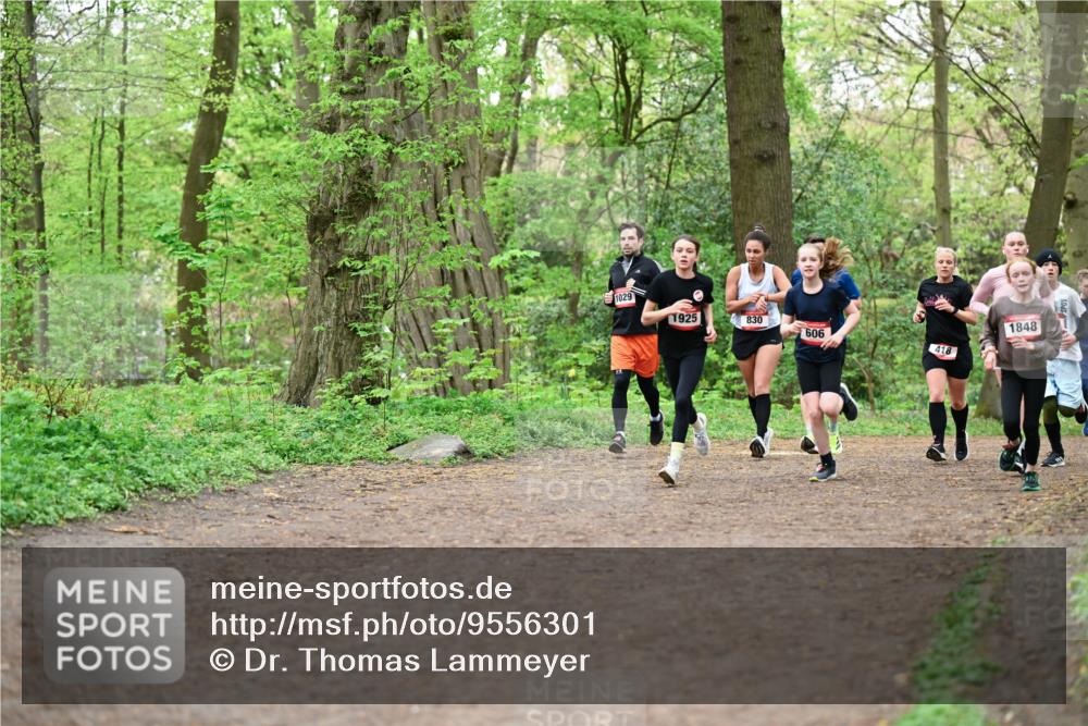 19.04.2026 - Hammer Lauf Dr. Thomas Lammeyer http://msf.ph/oto/9556301 19.04.2026 12:38:32 Laufen 1029, 1925, 830, 606, 1848, 418 meine-sportfotos.de