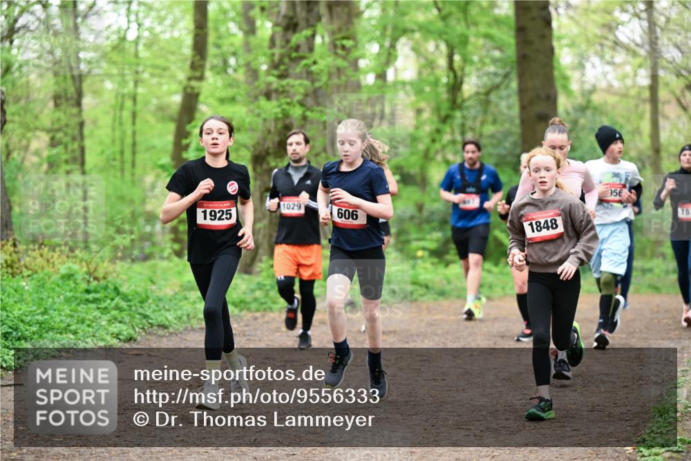 19.04.2026 - Hammer Lauf Dr. Thomas Lammeyer http://msf.ph/oto/9556333 19.04.2026 12:38:35 Laufen 1029, 1925, 606, 1848, 956, 187 meine-sportfotos.de