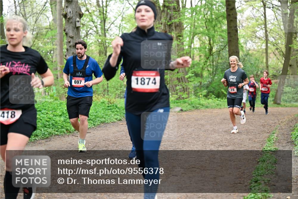 19.04.2026 - Hammer Lauf Dr. Thomas Lammeyer http://msf.ph/oto/9556378 19.04.2026 12:38:40 Laufen 418, 697, 1874, 1154, 115 meine-sportfotos.de