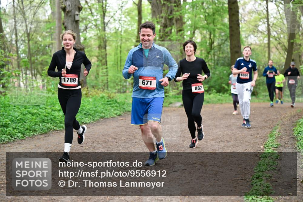 19.04.2026 - Hammer Lauf Dr. Thomas Lammeyer http://msf.ph/oto/9556912 19.04.2026 12:39:45 Laufen 1788, 671, 882, 1880 meine-sportfotos.de