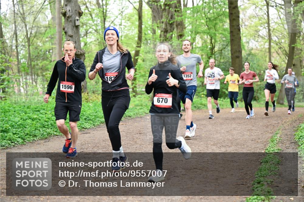 19.04.2026 - Hammer Lauf Dr. Thomas Lammeyer http://msf.ph/oto/9557007 19.04.2026 12:40:01 Laufen 1596, 182, 670, 1352, 125 meine-sportfotos.de