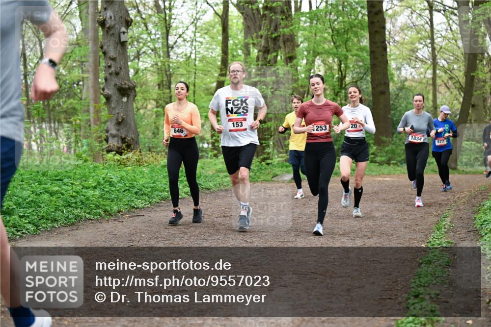19.04.2026 - Hammer Lauf Dr. Thomas Lammeyer http://msf.ph/oto/9557023 19.04.2026 12:40:03 Laufen 153, 646, 253, 204, 1834, 577 meine-sportfotos.de