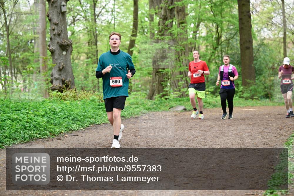 19.04.2026 - Hammer Lauf Dr. Thomas Lammeyer http://msf.ph/oto/9557383 19.04.2026 12:41:08 Laufen 680, 201, 444, 202 meine-sportfotos.de