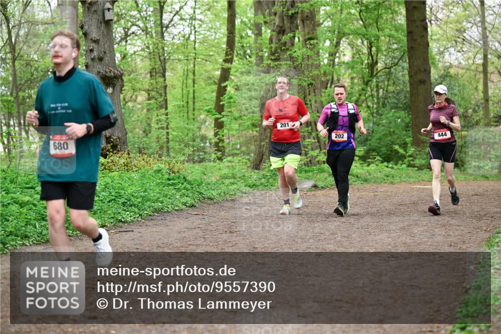 19.04.2026 - Hammer Lauf Dr. Thomas Lammeyer http://msf.ph/oto/9557390 19.04.2026 12:41:09 Laufen 680, 201, 202, 444 meine-sportfotos.de