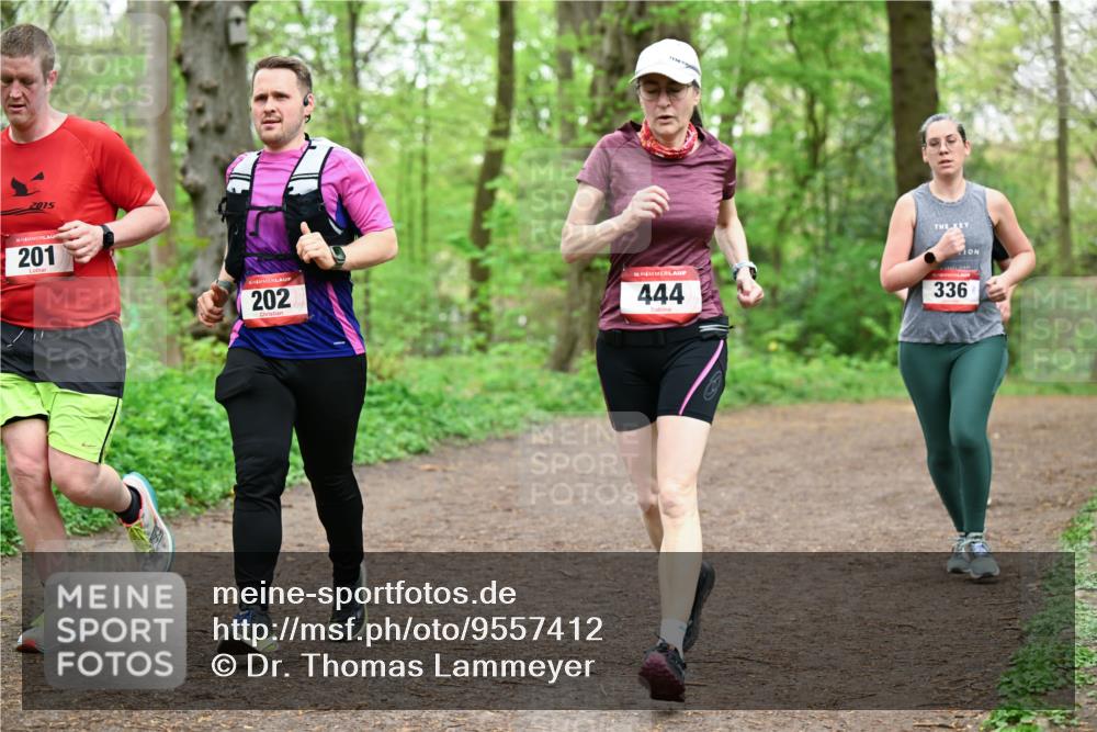 19.04.2026 - Hammer Lauf Dr. Thomas Lammeyer http://msf.ph/oto/9557412 19.04.2026 12:41:12 Laufen 2015, 201, 202, 444, 336 meine-sportfotos.de