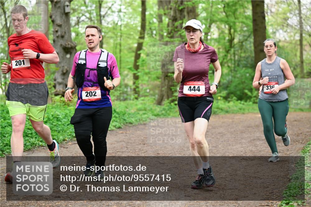 19.04.2026 - Hammer Lauf Dr. Thomas Lammeyer http://msf.ph/oto/9557415 19.04.2026 12:41:12 Laufen 2015, 201, 202, 444, 336 meine-sportfotos.de