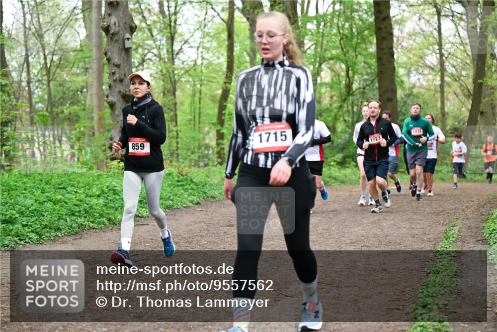 19.04.2026 - Hammer Lauf Dr. Thomas Lammeyer http://msf.ph/oto/9557562 19.04.2026 12:41:55 Laufen 1715, 859, 1723, 1031 meine-sportfotos.de