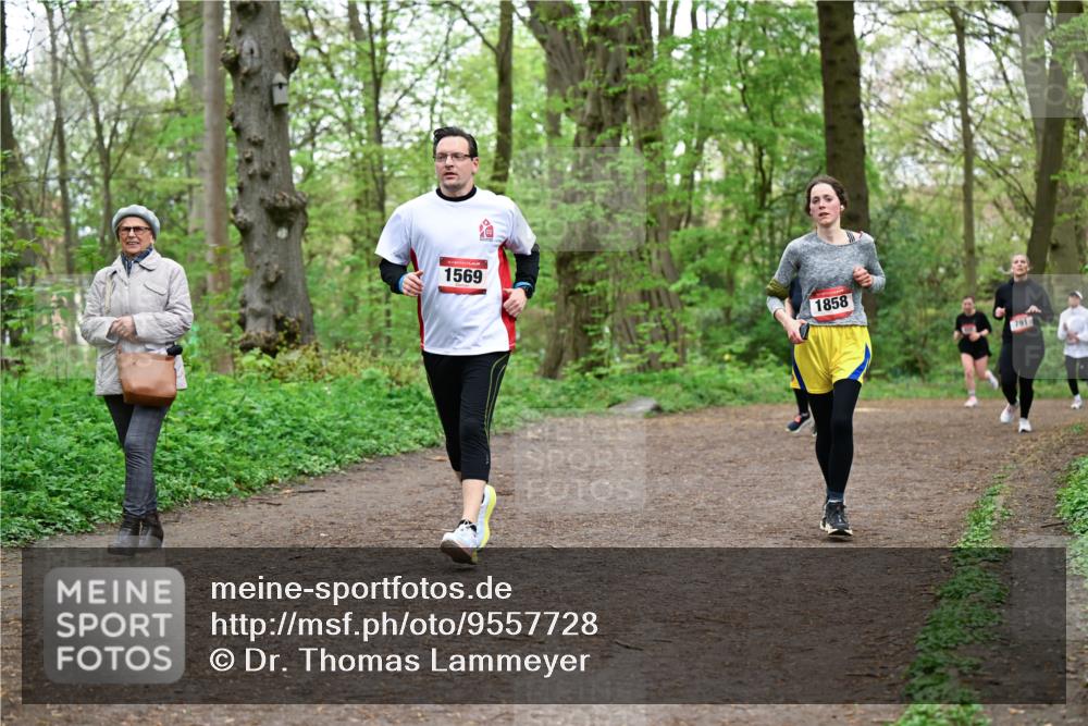 19.04.2026 - Hammer Lauf Dr. Thomas Lammeyer http://msf.ph/oto/9557728 19.04.2026 12:42:26 Laufen 1569, 1858, 791 meine-sportfotos.de