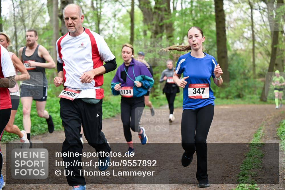 19.04.2026 - Hammer Lauf Dr. Thomas Lammeyer http://msf.ph/oto/9557892 19.04.2026 12:42:51 Laufen 7585, 1134, 347, 231 meine-sportfotos.de
