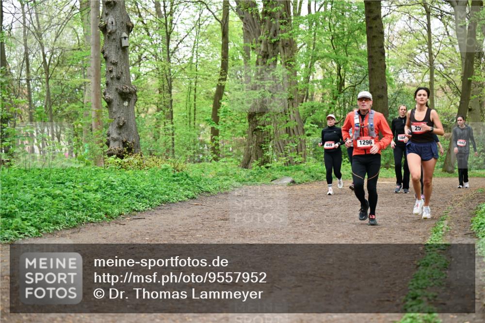 19.04.2026 - Hammer Lauf Dr. Thomas Lammeyer http://msf.ph/oto/9557952 19.04.2026 12:43:02 Laufen 104, 1296, 1042, 449 meine-sportfotos.de
