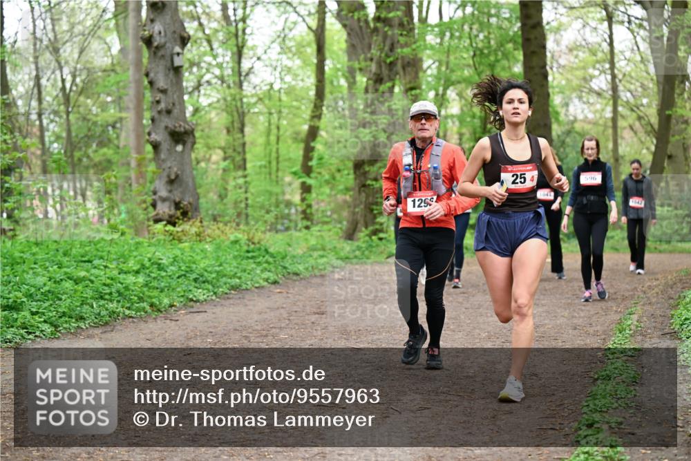 19.04.2026 - Hammer Lauf Dr. Thomas Lammeyer http://msf.ph/oto/9557963 19.04.2026 12:43:04 Laufen 1299, 1041, 596, 1042 meine-sportfotos.de