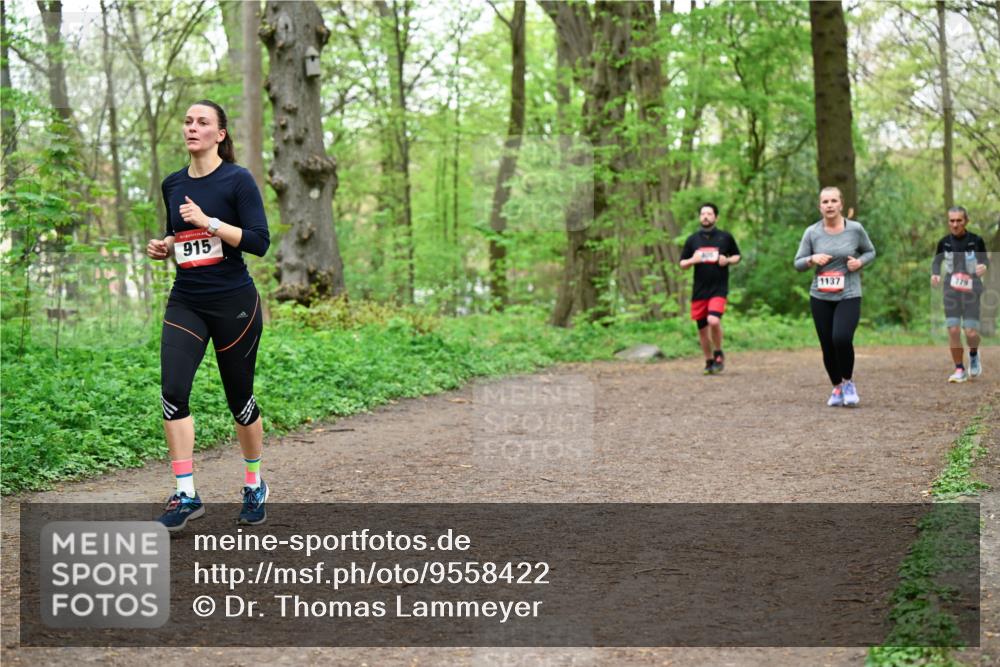 19.04.2026 - Hammer Lauf Dr. Thomas Lammeyer http://msf.ph/oto/9558422 19.04.2026 12:44:37 Laufen 915, 1137, 779 meine-sportfotos.de