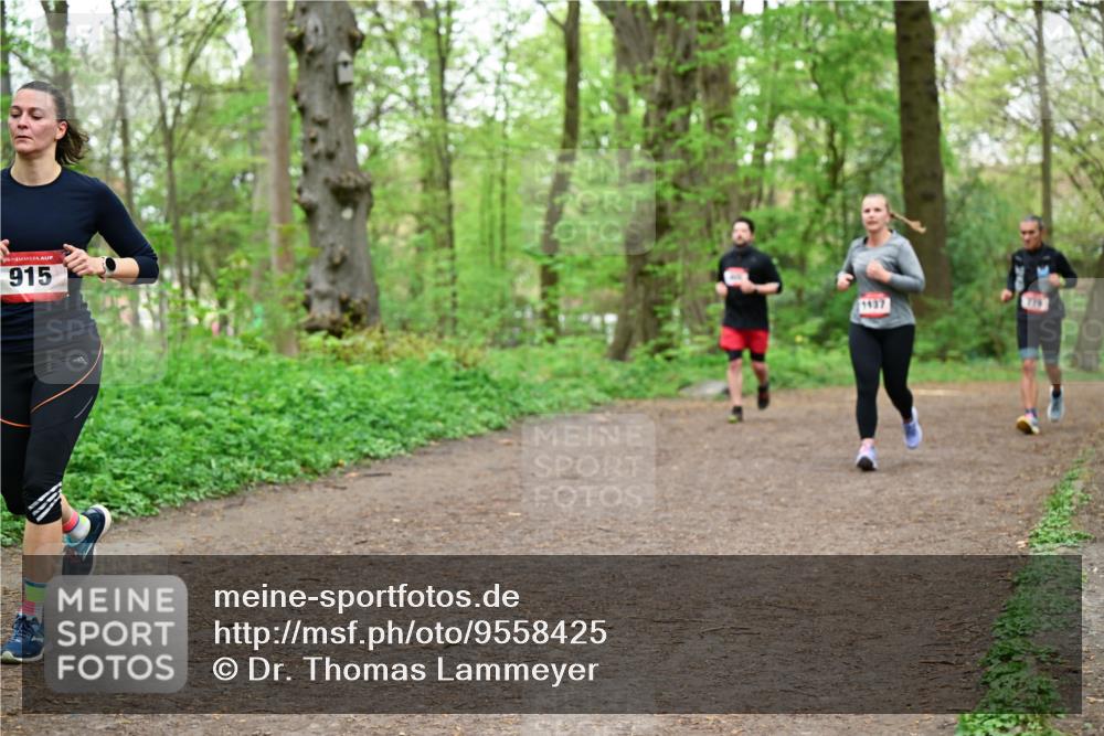 19.04.2026 - Hammer Lauf Dr. Thomas Lammeyer http://msf.ph/oto/9558425 19.04.2026 12:44:38 Laufen 915, 776 meine-sportfotos.de