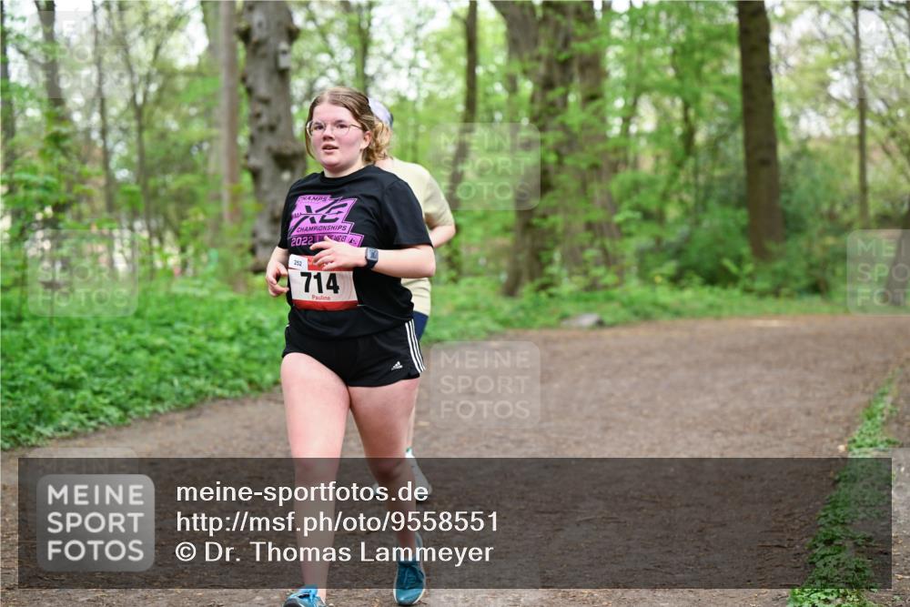 19.04.2026 - Hammer Lauf Dr. Thomas Lammeyer http://msf.ph/oto/9558551 19.04.2026 12:45:02 Laufen 2022, 252, 714 meine-sportfotos.de