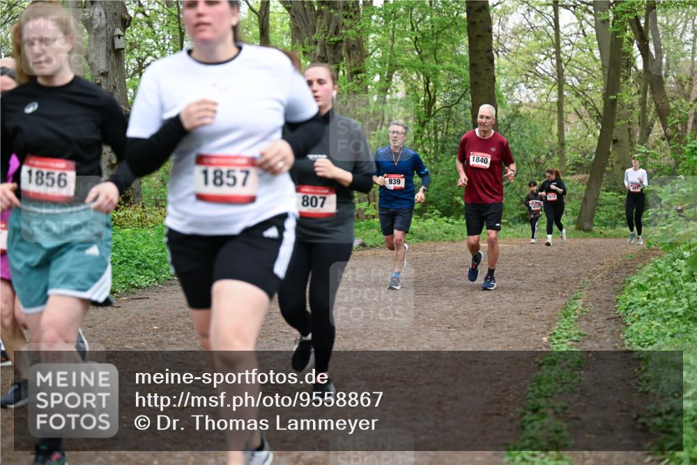 19.04.2026 - Hammer Lauf Dr. Thomas Lammeyer http://msf.ph/oto/9558867 19.04.2026 12:46:15 Laufen 1856, 1857, 807, 939, 1840, 1072 meine-sportfotos.de