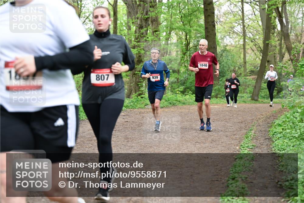 19.04.2026 - Hammer Lauf Dr. Thomas Lammeyer http://msf.ph/oto/9558871 19.04.2026 12:46:15 Laufen 807, 939, 1840, 1072 meine-sportfotos.de