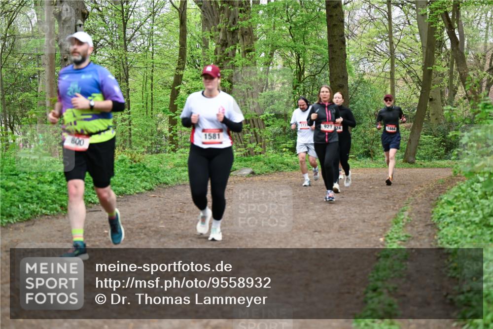 19.04.2026 - Hammer Lauf Dr. Thomas Lammeyer http://msf.ph/oto/9558932 19.04.2026 12:46:28 Laufen 800, 1733, 923, 1884, 1581 meine-sportfotos.de