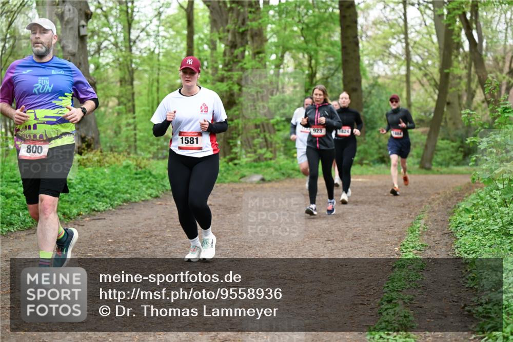 19.04.2026 - Hammer Lauf Dr. Thomas Lammeyer http://msf.ph/oto/9558936 19.04.2026 12:46:28 Laufen 800, 1581, 923 meine-sportfotos.de