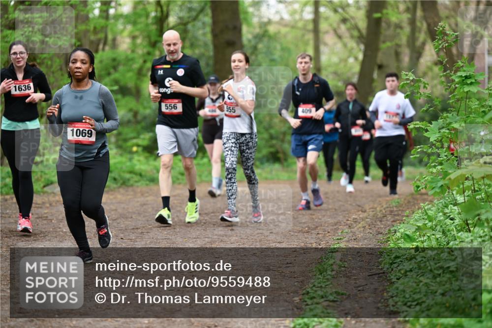 19.04.2026 - Hammer Lauf Dr. Thomas Lammeyer http://msf.ph/oto/9559488 19.04.2026 12:47:54 Laufen 1636, 1069, 556, 555, 409 meine-sportfotos.de