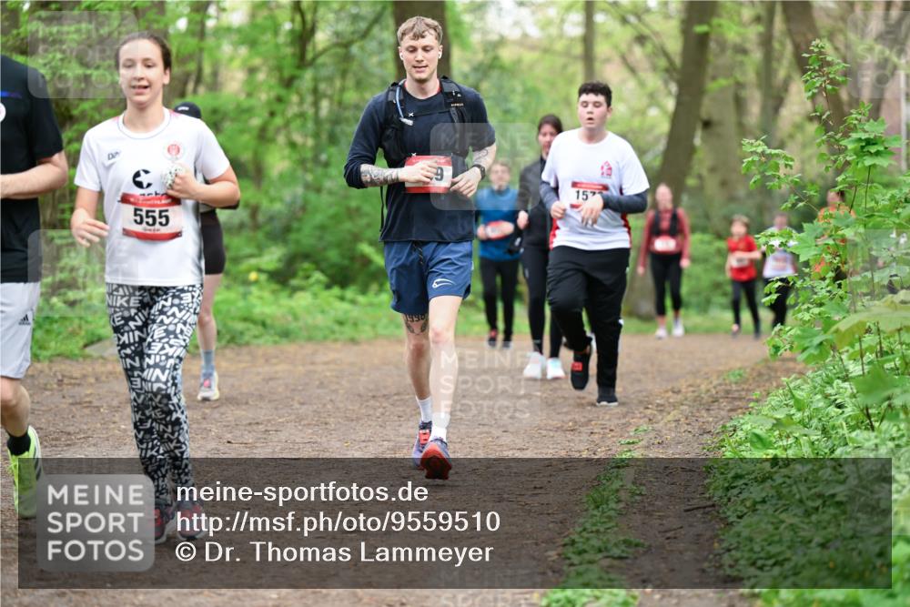 19.04.2026 - Hammer Lauf Dr. Thomas Lammeyer http://msf.ph/oto/9559510 19.04.2026 12:47:57 Laufen 555, 1998, 157 meine-sportfotos.de