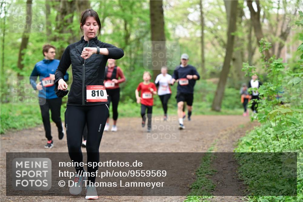 19.04.2026 - Hammer Lauf Dr. Thomas Lammeyer http://msf.ph/oto/9559569 19.04.2026 12:48:03 Laufen 810 meine-sportfotos.de