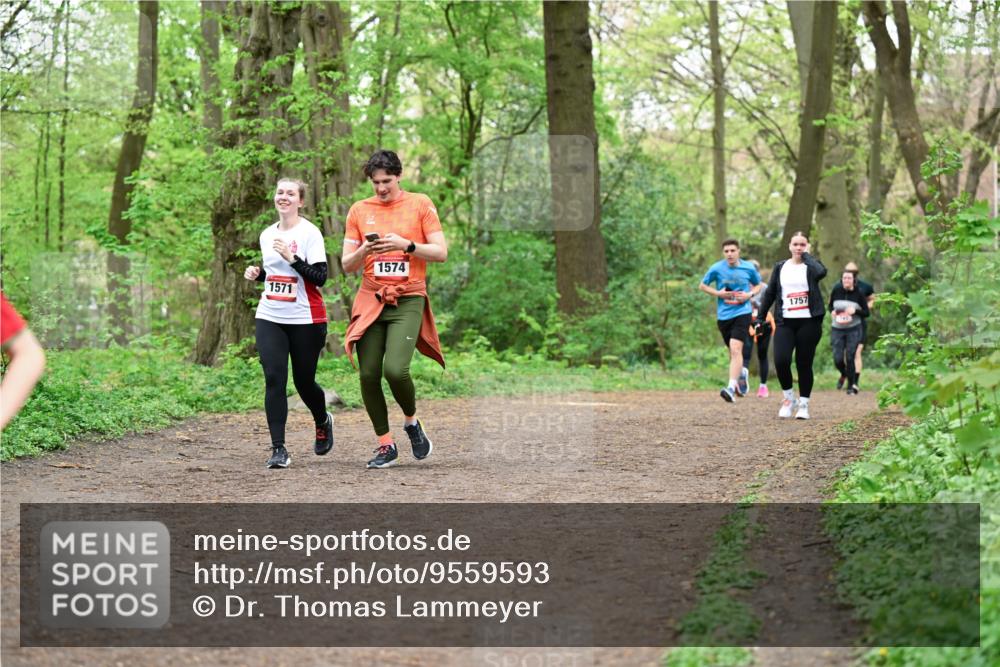 19.04.2026 - Hammer Lauf Dr. Thomas Lammeyer http://msf.ph/oto/9559593 19.04.2026 12:48:07 Laufen 1571, 1574, 1757, 1740 meine-sportfotos.de