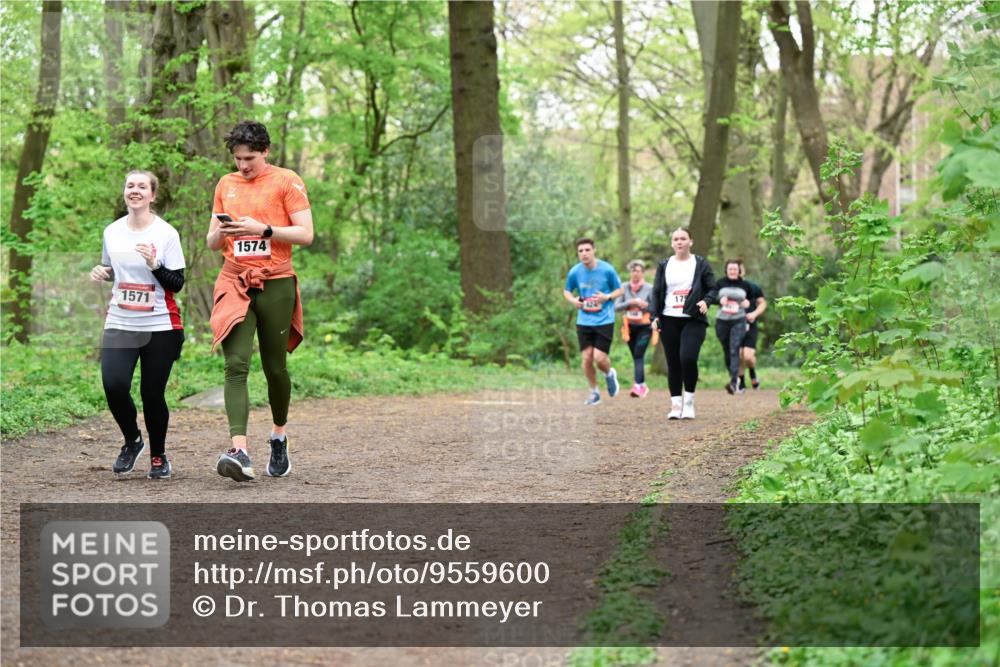 19.04.2026 - Hammer Lauf Dr. Thomas Lammeyer http://msf.ph/oto/9559600 19.04.2026 12:48:07 Laufen 1571, 1574 meine-sportfotos.de