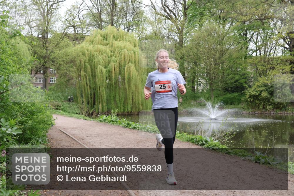 19.04.2026 - Hammer Lauf Lena Gebhardt http://msf.ph/oto/9559838 19.04.2026 12:18:46 Laufen 25, 3 meine-sportfotos.de