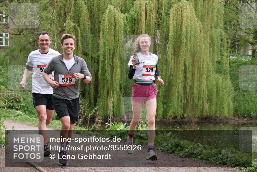 19.04.2026 - Hammer Lauf Lena Gebhardt http://msf.ph/oto/9559926 19.04.2026 12:26:32 Laufen 16, 5, 197, 198, 529, 16, 528 meine-sportfotos.de