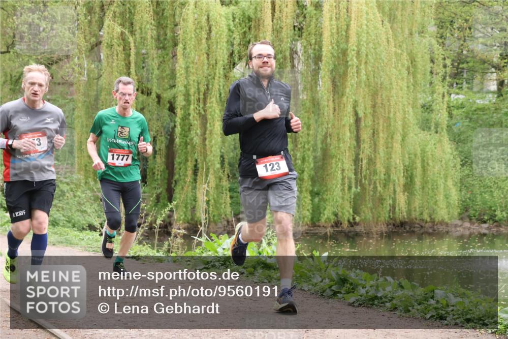 19.04.2026 - Hammer Lauf Lena Gebhardt http://msf.ph/oto/9560191 19.04.2026 12:35:47 Laufen 16, 3, 1777, 16, 123 meine-sportfotos.de