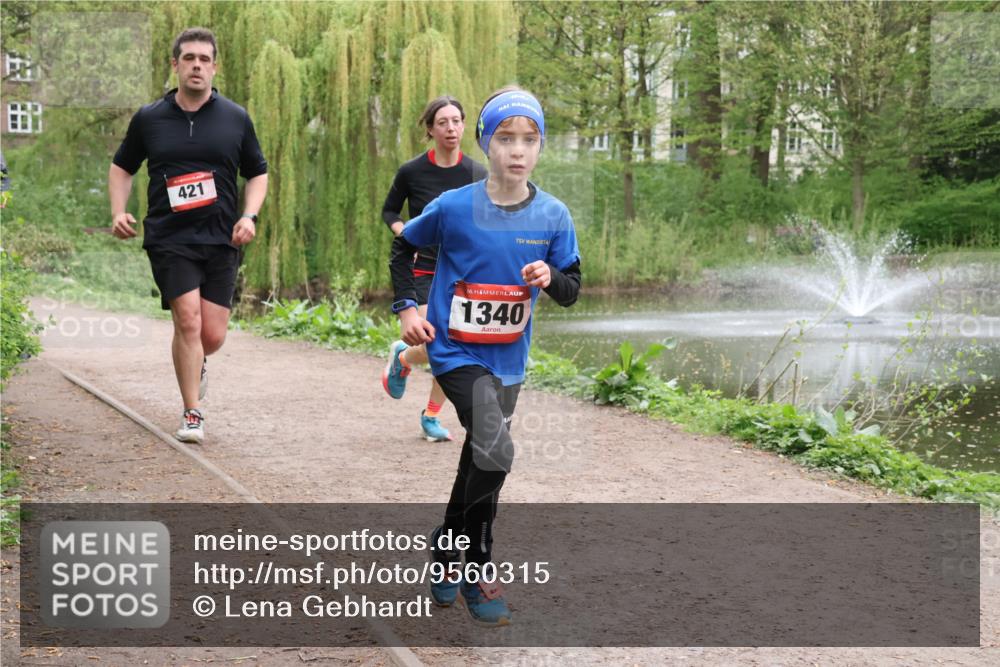 19.04.2026 - Hammer Lauf Lena Gebhardt http://msf.ph/oto/9560315 19.04.2026 12:37:25 Laufen 421, 16, 1340 meine-sportfotos.de