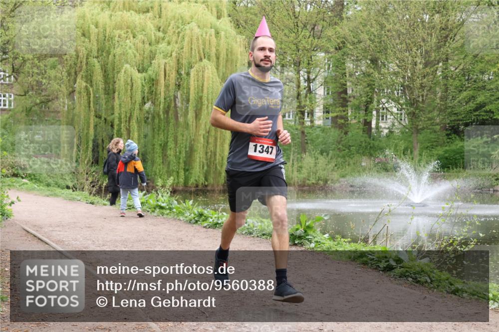 19.04.2026 - Hammer Lauf Lena Gebhardt http://msf.ph/oto/9560388 19.04.2026 12:38:19 Laufen 16, 1347 meine-sportfotos.de