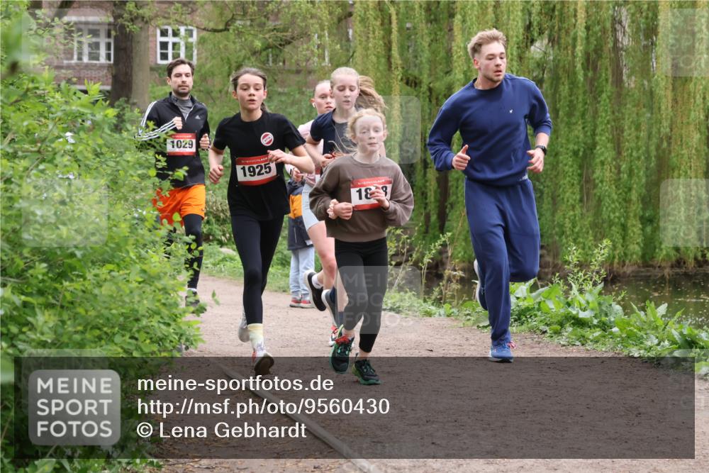 19.04.2026 - Hammer Lauf Lena Gebhardt http://msf.ph/oto/9560430 19.04.2026 12:38:58 Laufen 1029, 1925, 16, 189 meine-sportfotos.de