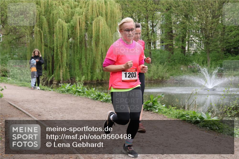 19.04.2026 - Hammer Lauf Lena Gebhardt http://msf.ph/oto/9560468 19.04.2026 12:39:24 Laufen 16, 1203 meine-sportfotos.de