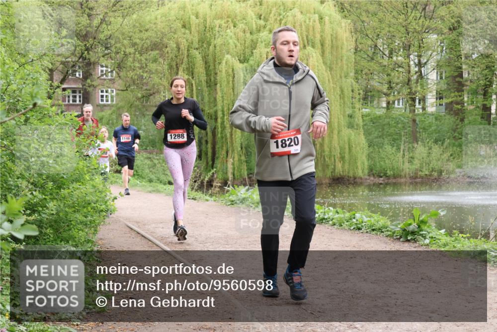19.04.2026 - Hammer Lauf Lena Gebhardt http://msf.ph/oto/9560598 19.04.2026 12:41:03 Laufen 5588, 1148, 1288, 16, 1820, 329 meine-sportfotos.de