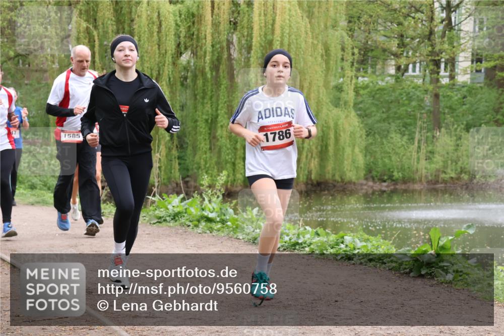 19.04.2026 - Hammer Lauf Lena Gebhardt http://msf.ph/oto/9560758 19.04.2026 12:43:17 Laufen 17, 1585, 16, 1786 meine-sportfotos.de
