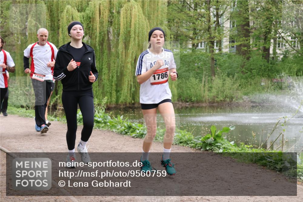 19.04.2026 - Hammer Lauf Lena Gebhardt http://msf.ph/oto/9560759 19.04.2026 12:43:17 Laufen 1585, 1786 meine-sportfotos.de