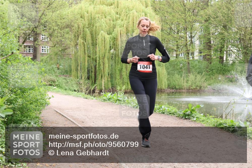 19.04.2026 - Hammer Lauf Lena Gebhardt http://msf.ph/oto/9560799 19.04.2026 12:43:40 Laufen 16, 1041 meine-sportfotos.de