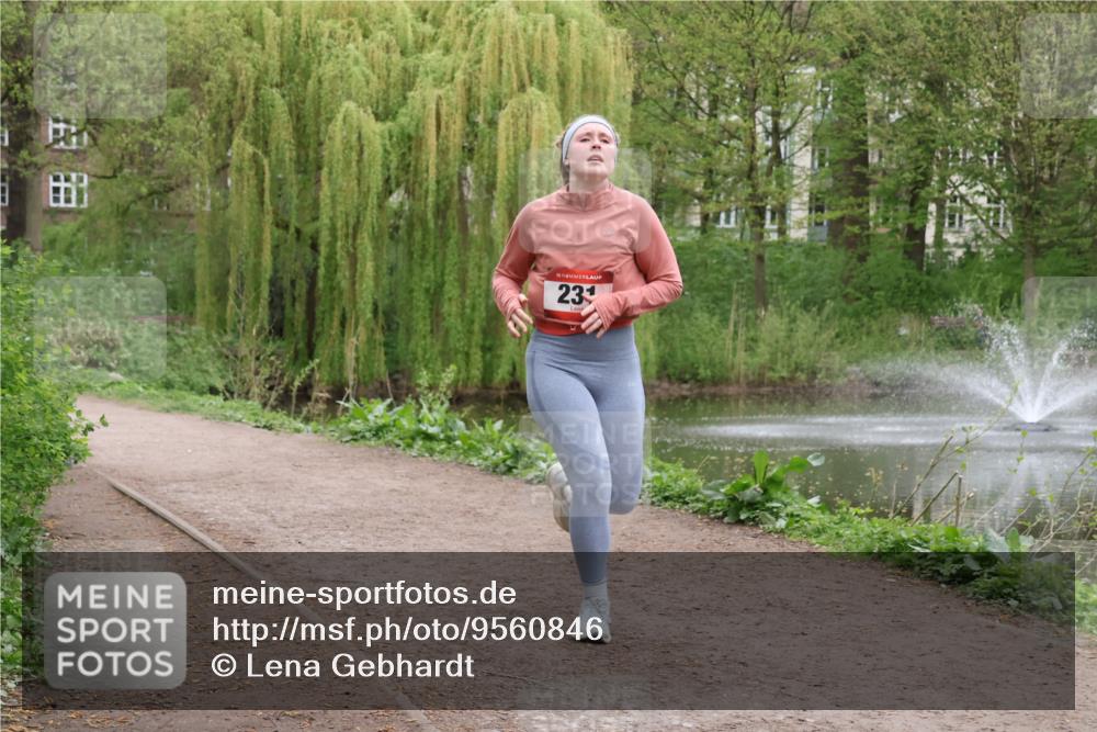 19.04.2026 - Hammer Lauf Lena Gebhardt http://msf.ph/oto/9560846 19.04.2026 12:44:26 Laufen 16, 23 meine-sportfotos.de